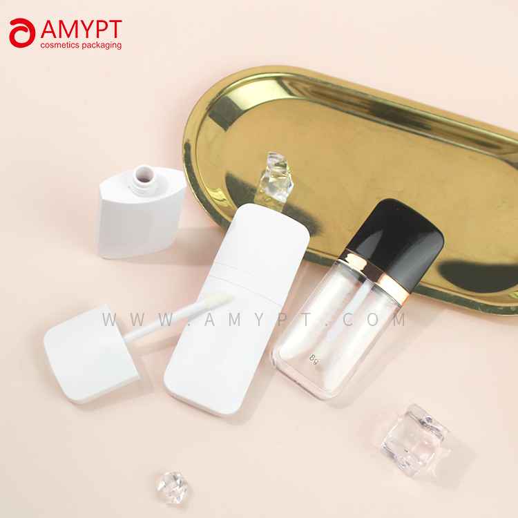 Wholesale 8ml Cosmetic Lip Gloss Cases with Private Logo